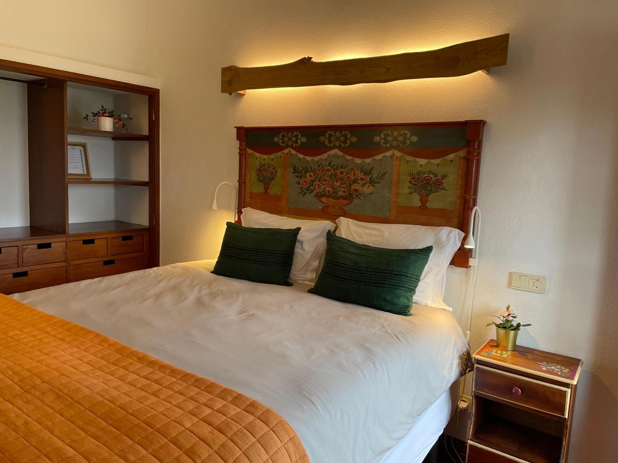 The Quixote House Bed & Breakfast กามีนญา ภายนอก รูปภาพ