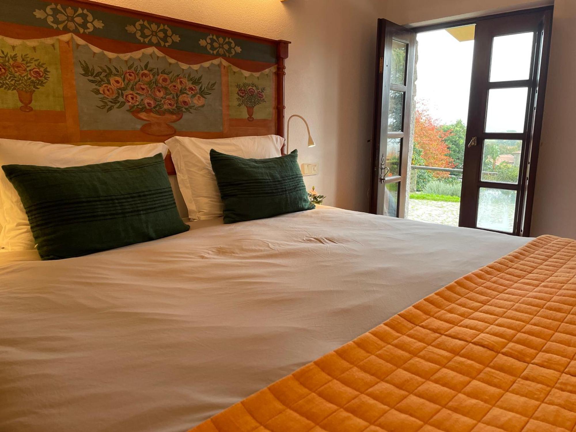 The Quixote House Bed & Breakfast กามีนญา ภายนอก รูปภาพ